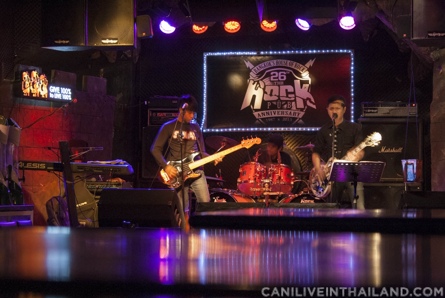 Bangkok rock pub